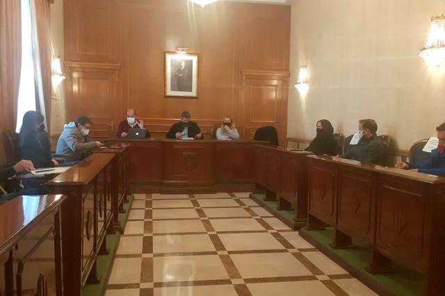 Reunió d'urgència per tractar el tancament perimetral
