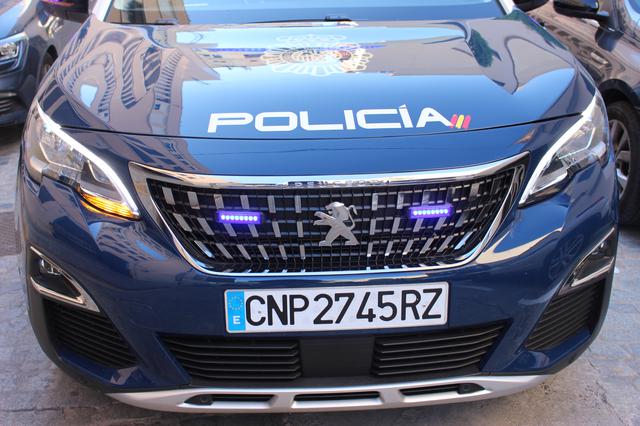 Detenido un hombre tras cortar a otro en el cuello con unas tijeras 