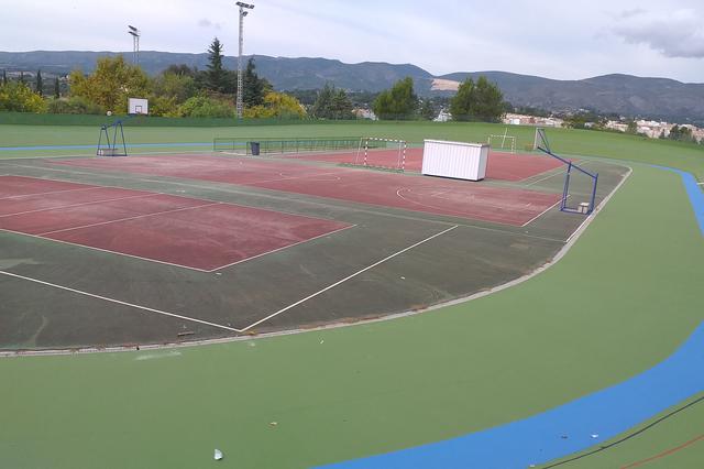 La Escuela de Ciclismo Ontinyent estrena el nuevo velódromo