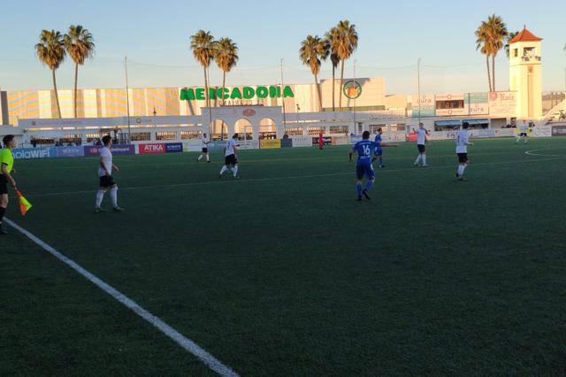 El Ontinyent 1931 se impone al CF Benidorm