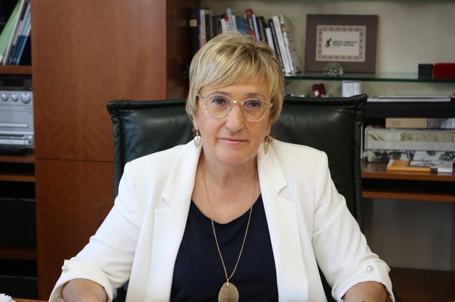 Ana Barceló: “Todavía es pronto para augurar que podemos celebrar algún tipo de fiestas sin medidas”