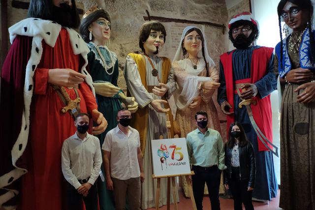 Presentan el logo del 75 aniversario de los "gegants" Moro y Cristiano de Ontinyent