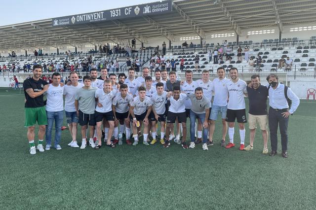 Primera derrota de la temporada a El Clariano