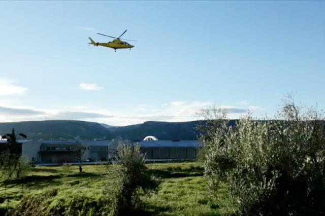 Una menor, traslladada en helicòpter després de caure amb el patinet