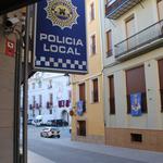 Tomba d’una punyada un policia d’Ontinyent per recriminar-li que estava mal aparcat 