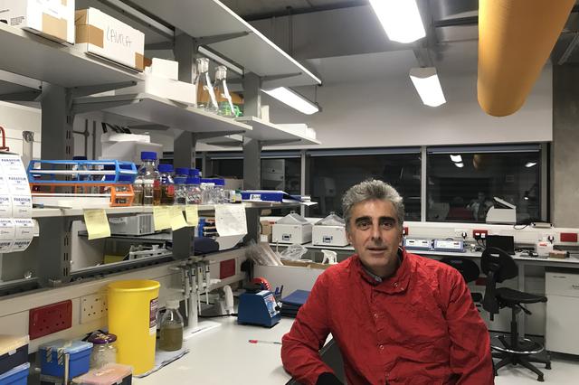 J. R. Penadés descubre un nuevo mecanismo de transmisión genética causante de infecciones muy graves 