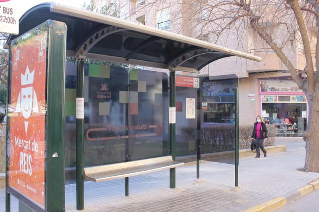 Ontinyent unifica la imatge de les 11 marquesines de les  parades del bus