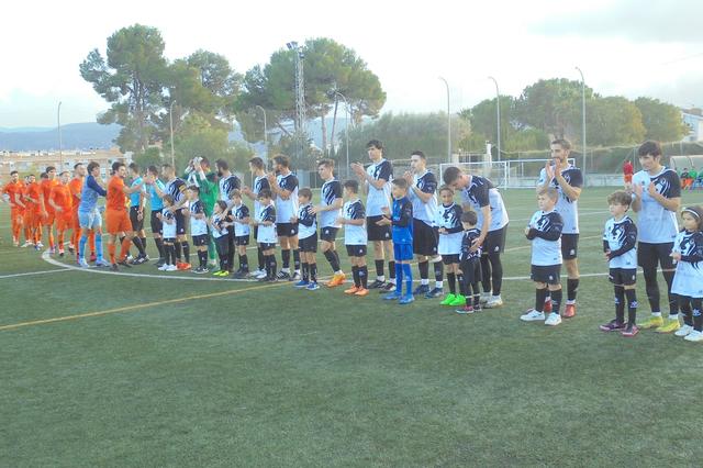 El Deportivo Ontinyent visita a un Castellonense que no quiere descolgarse