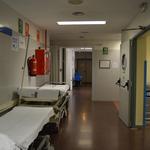 Condenan a cinco años de prisión al celador del Hospital de Ontinyent que abusó de una paciente menor  