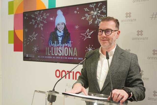Ontinyent prepara l'encesa de l'arbre de Nadal