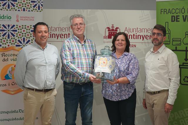 Ontinyent recicló más de 6.000 kilos de vidrio las Fiestas de Moros y Cristianos