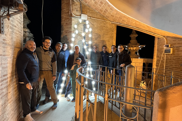El Belén del Campanar de la Vila ya ilumina la Navidad en Ontinyent
