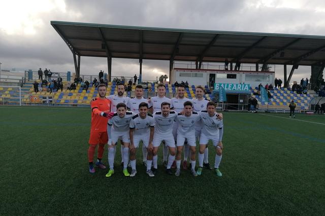 El Ontinyent golea al Denia 