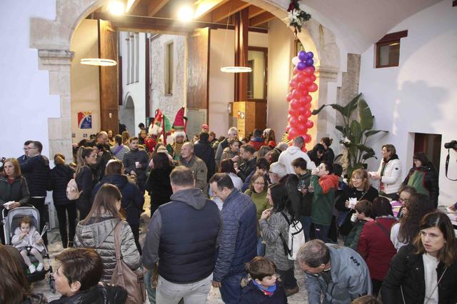 Ontinyent celebra el Cap d'any infantil en el Palau de la Vila
