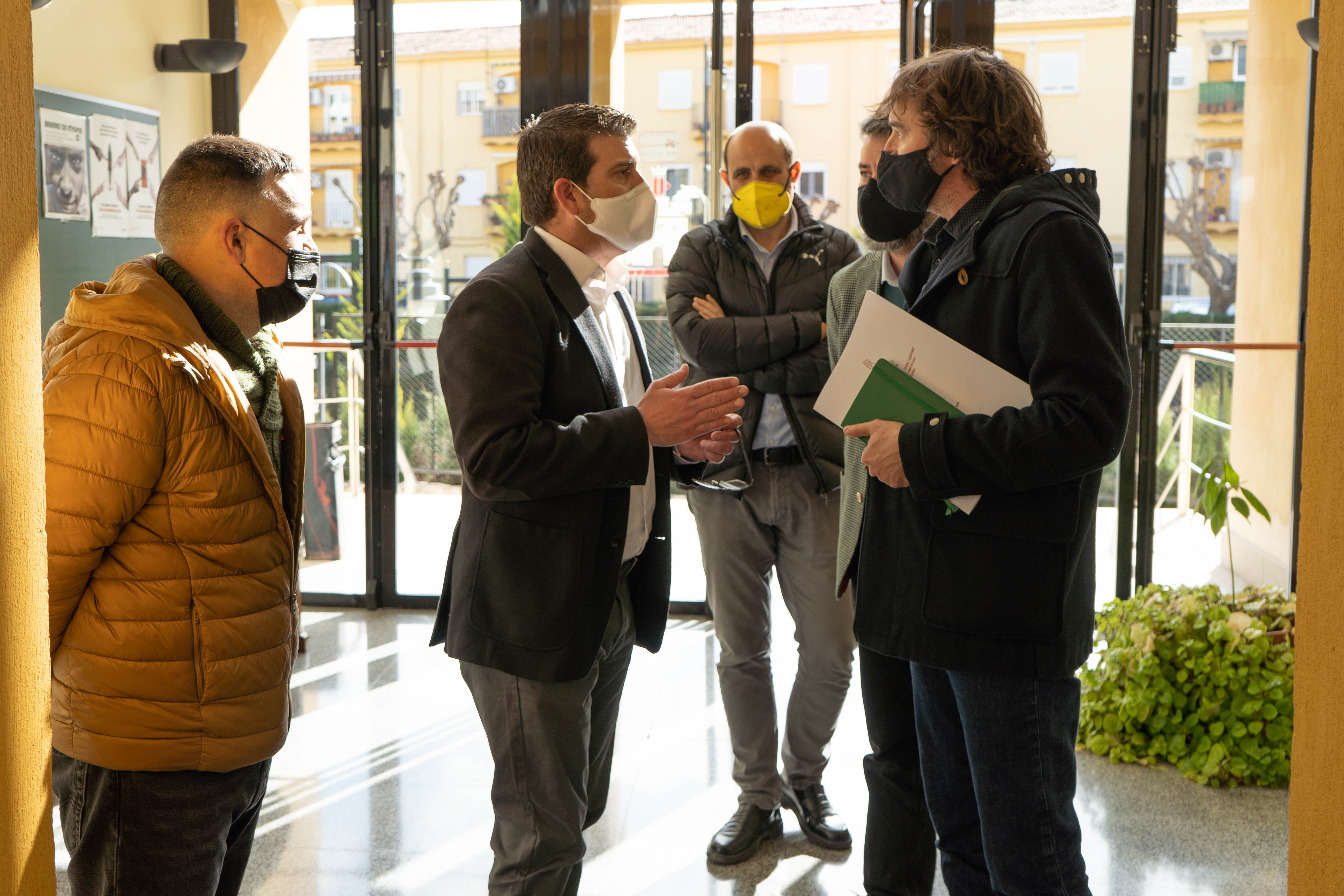 Visita de Trenzano a la UNED, hui