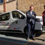 Caixa Ontinyent aporta un vehículo a la Asociación de enfermos de Alzheimer de Albaida
