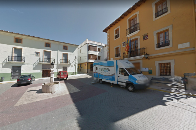 Un ferit en produir-se una explosió a una pirotècnia de Bèlgida