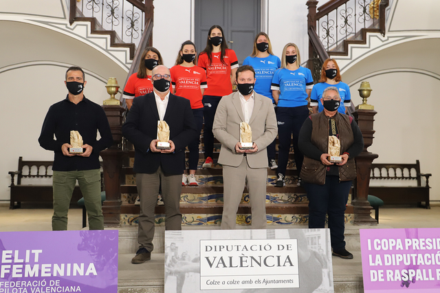 La Diputació presenta la primera final profesional de pilota femenina