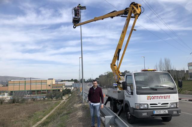 Ontinyent sustituye las farolas de la ronda Sur