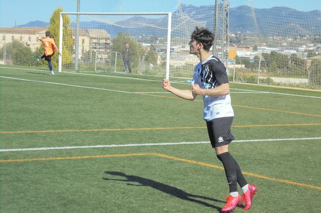 Cambreta manté a l'Esportiu Ontinyent en la baralla 