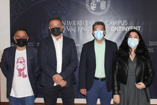 Ester Alba destaca Ontinyent como ejemplo de innovación educativa 