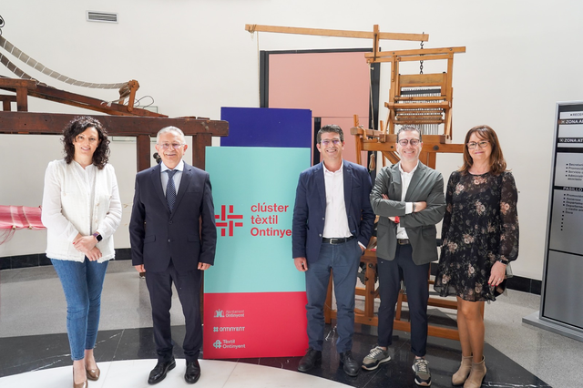 ATEVAL i Ajuntament signen el conveni Clúster Tèxtil per tercer any