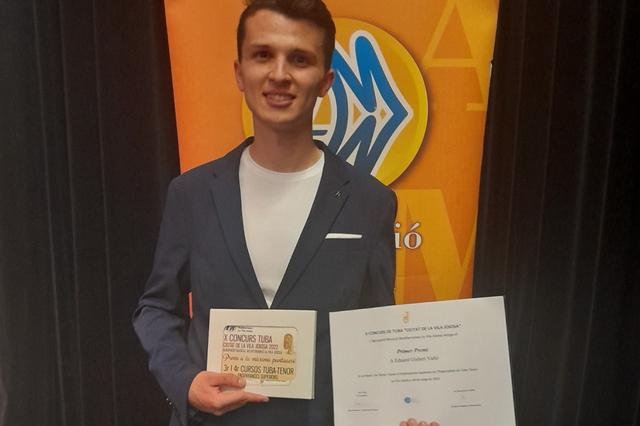Eduard Gisbert gana el Concurso de tuba de La Vila