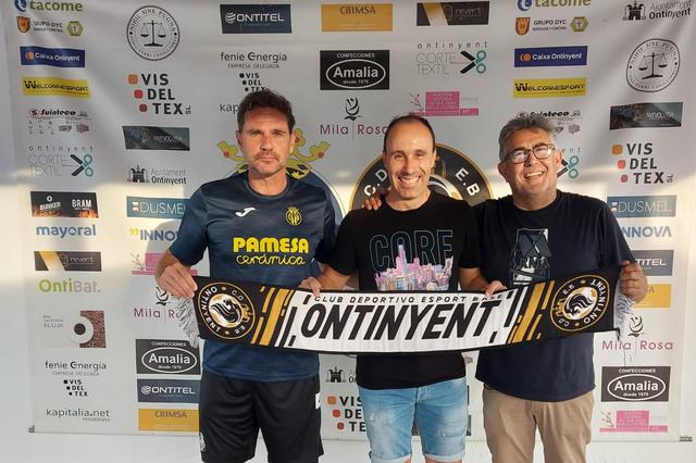 Cristian Ferrándiz renueva con el Deportivo Ontinyent 