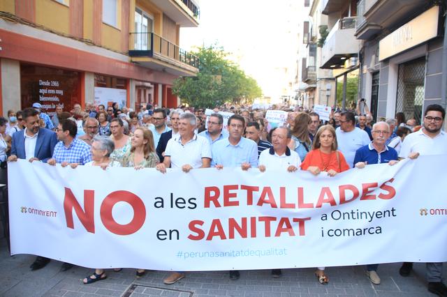 Ontinyent anuncia más movilizaciones si Sanidad mantiene el cierre de medicina interna