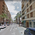 Un conductor fuig després de rebre l'alt i causa danys a altre vehicle a Ontinyent