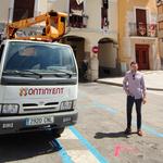 Ontinyent pinta i restaura les lluminàries de la plaça Major i el Regall