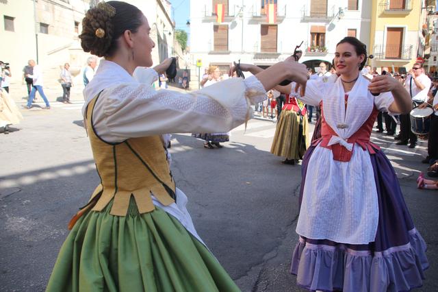 Ontinyent acull la gran trobada del folklore valencià 