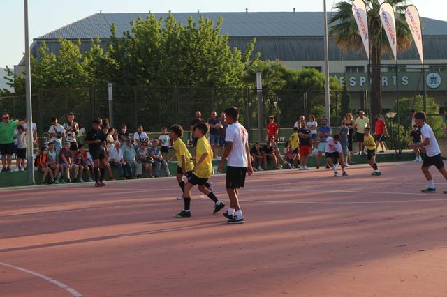 Les 24 hores d’Ontinyent reuneixen 10.000 espectadors i 2000 esportistes 