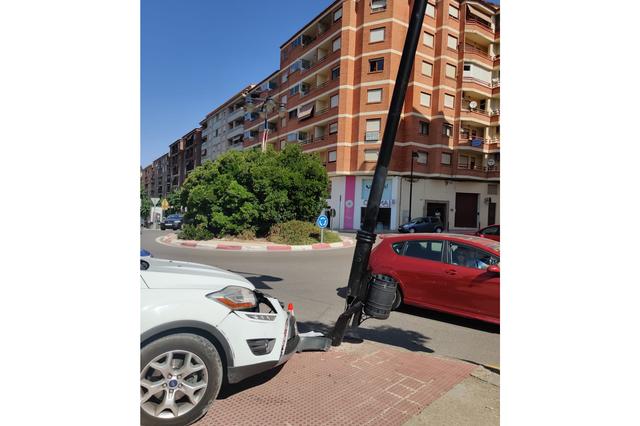 Xoca contra un fanal i dona positiu