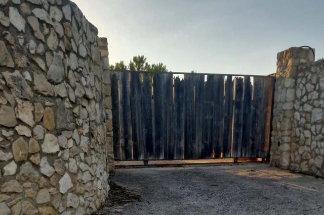 Polèmica ocupació d'un xalet al Camí de la Ponseta