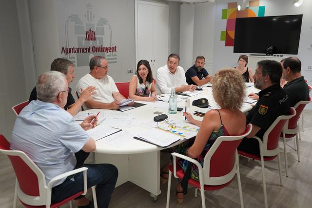 Ontinyent prepara el dispositivo especial de seguridad y limpieza para Fiestas