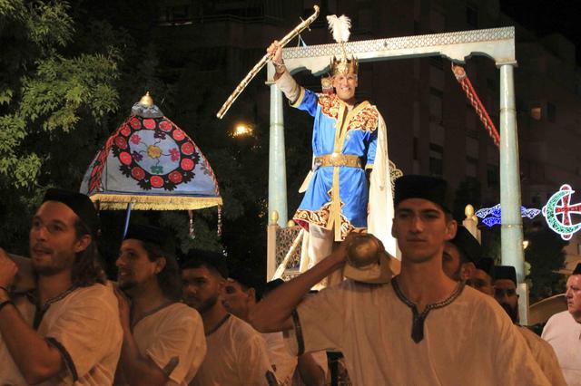 La capitanía Mudéjar une Ontinyent y Uzbekistán