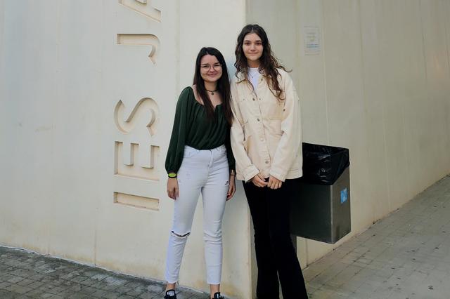 Alejandra Gandía y Nieves Pérez, del IES Jaume I, premio “Sapiència”