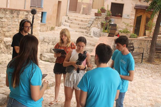La serie ontinyentina Conectamos llega a su recta final 