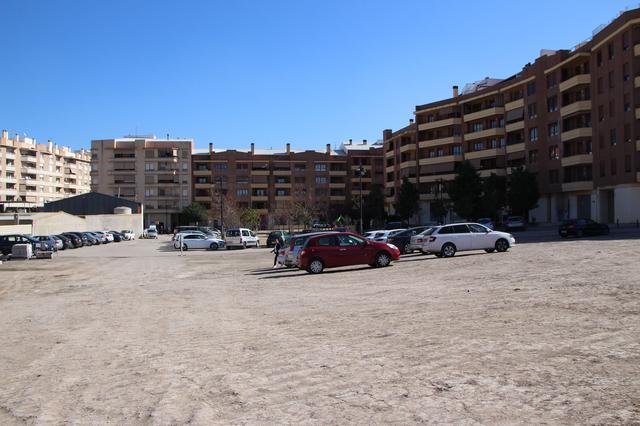 Pillados in fraganti mientras forzaban cuatro coches en Ontinyent