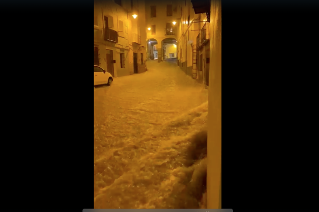Ontinyent es veu sorprés per una curta però intensa tempesta