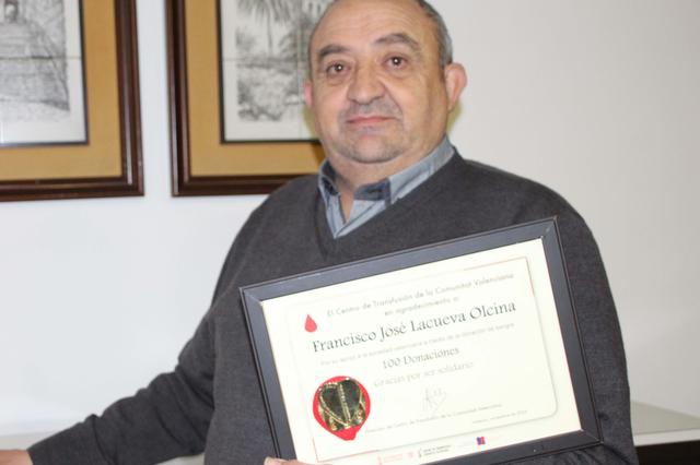 Francisco Lacueva: “La sang no es pot fabricar i fa falta per a moltes coses”