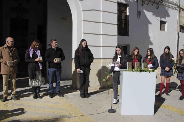 Ontinyent rinde homenaje a las víctimas del nazismo