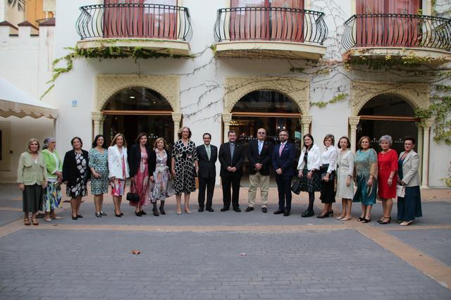 Las Camareras de la Purísima de Ontinyent celebran su tradicional merienda 