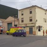 Una persona queda atrapada tras derrumbarse una casa en Ontinyent