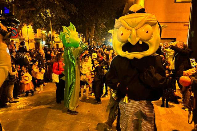 L'emocionant "Nit dels Monstres" conquista Poble Nou