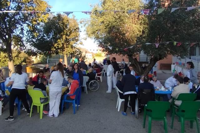 La residencia 'Caixa Ontinyent' de Xàtiva celebra su XVIII aniversario