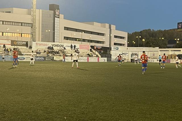 El Ontinyent empata a 1 contra el Utiel