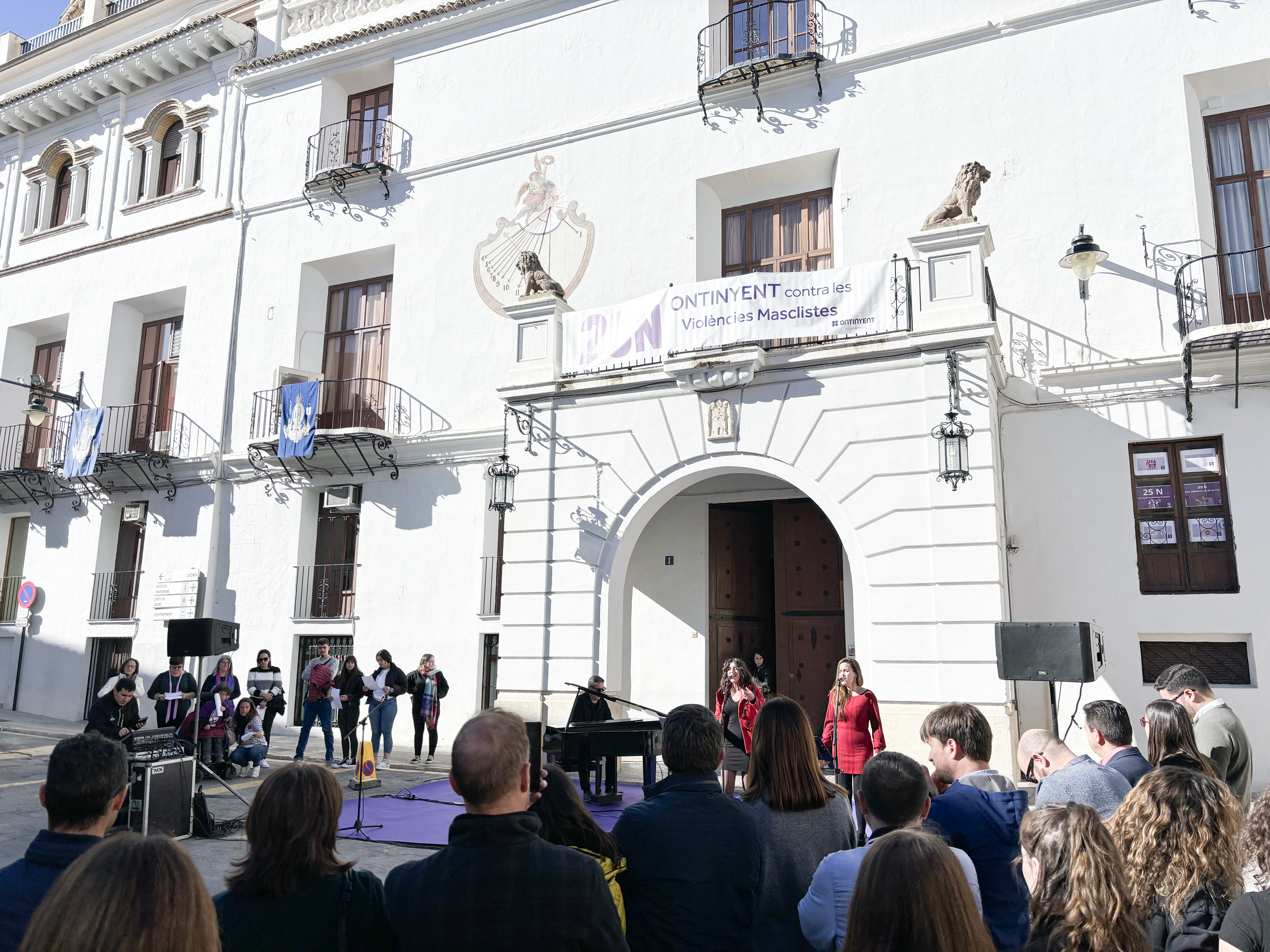 Lectura del manifiesto del 25N Ontinyent