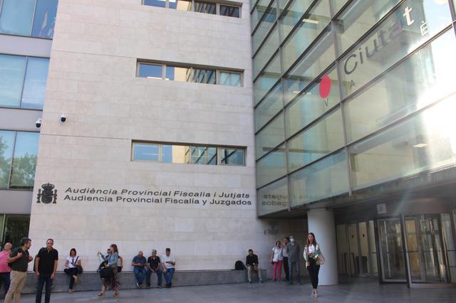 Condenado a 11 años de prisión por violar y amenazar con un martillo a su pareja en Ontinyent 